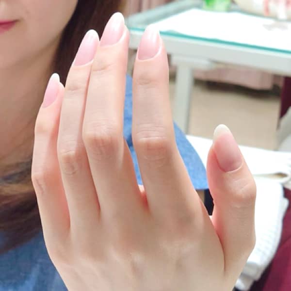 【手】手指の究極の美しさを追い求めたハンドモデル画像
