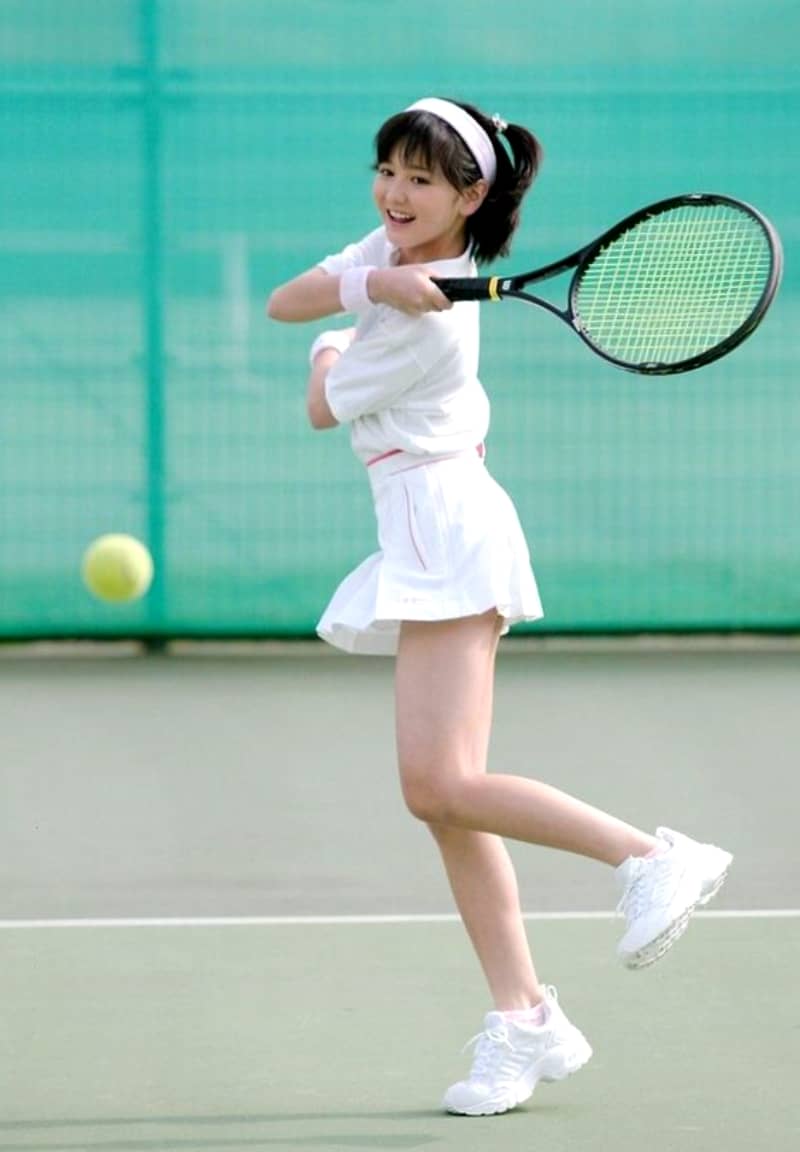 【服装】激しい運動を支える爽やかなテニスウェアの画像